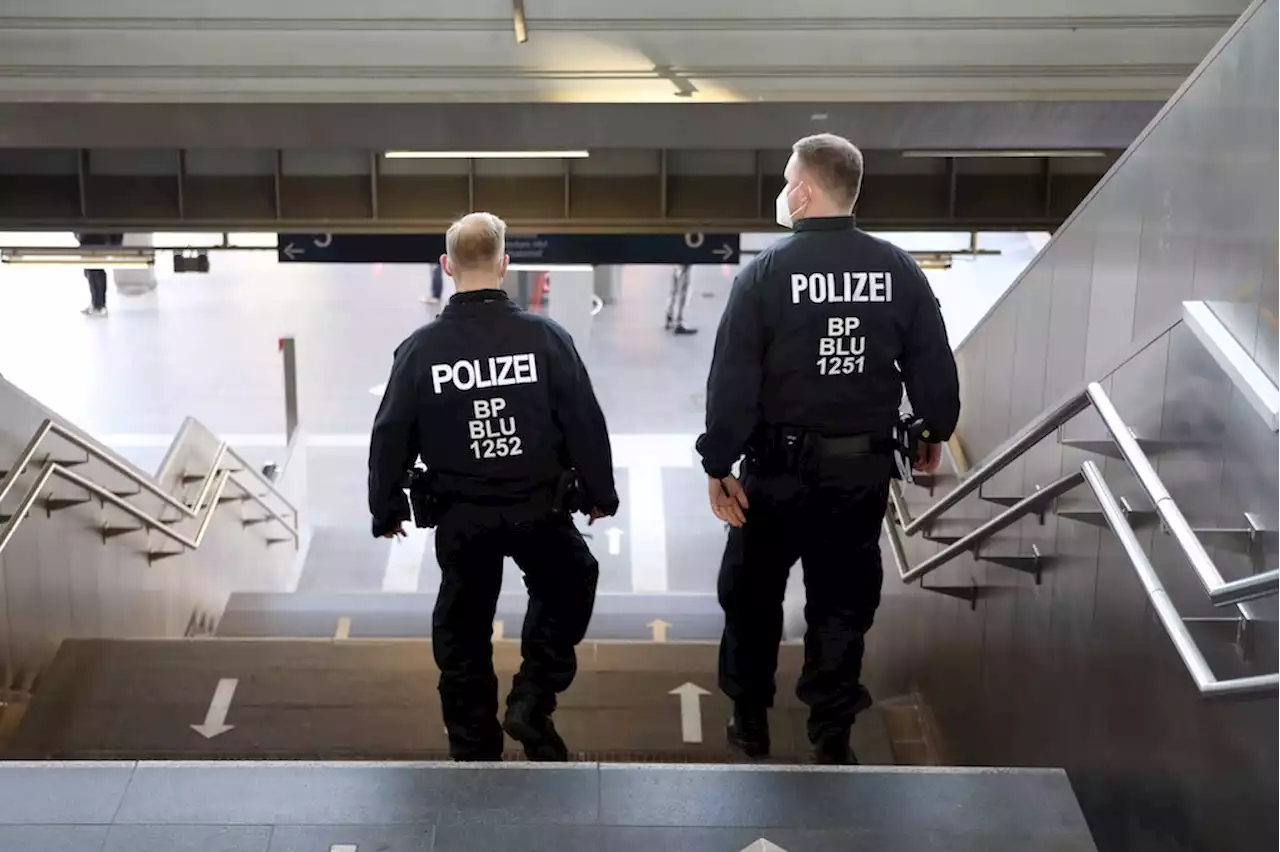 Berlin: Bahnhof Ostkreuz wegen herrenloser Tasche evakuiert