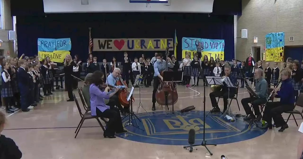 'It's beautiful music': Lyric Opera musicians perform for students of war-torn Ukraine in Chicago