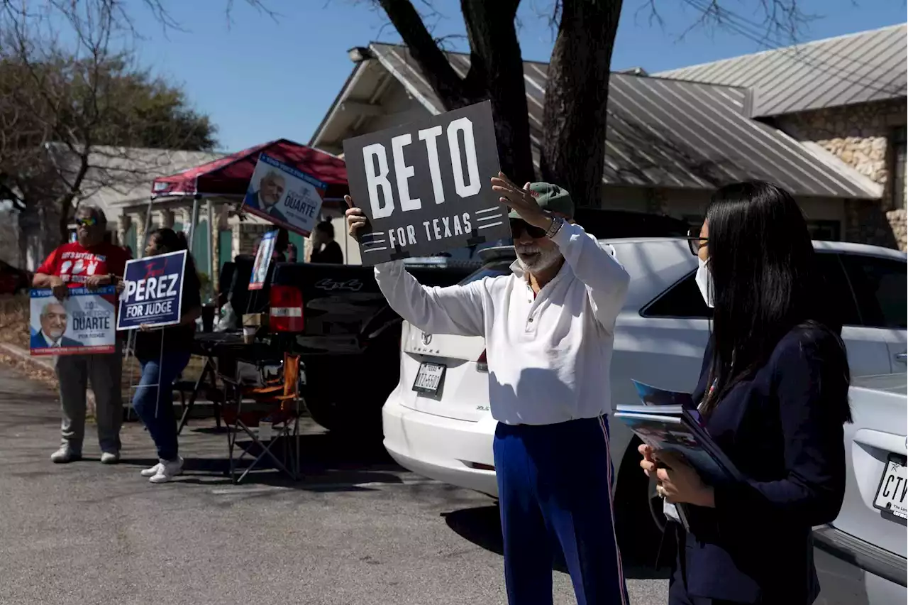 State rep. Briscoe Cain says 'Nothing says I hate Texas like a Beto sign in your yard' in tweet