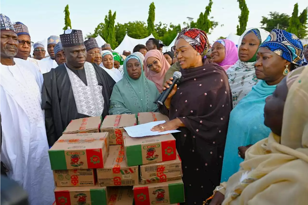 APC Women Campaign Team Donates N20m To Yobe Flood Victims