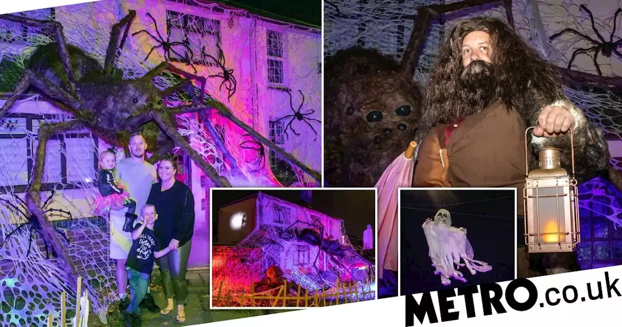 Dad transforms house into spooky wonderland for Halloween