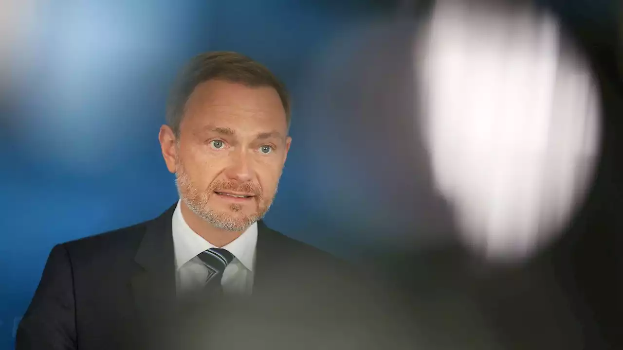 Lindner: Kein weiteres Geld für Flüchtlingsaufnahme