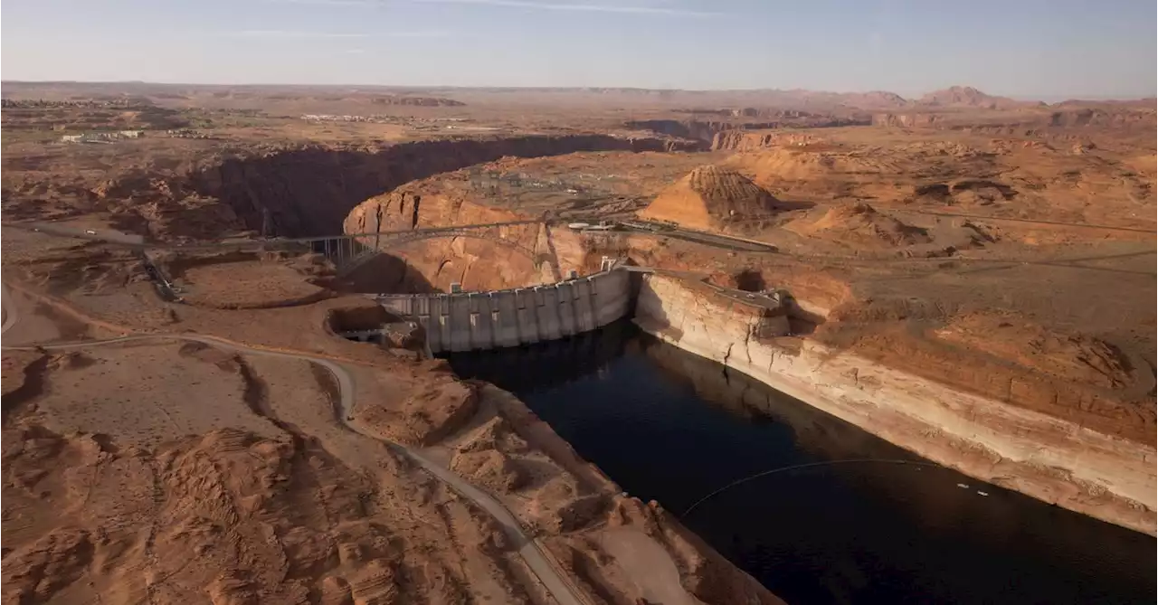 U.S. warns western states it may impose Colorado River water cuts