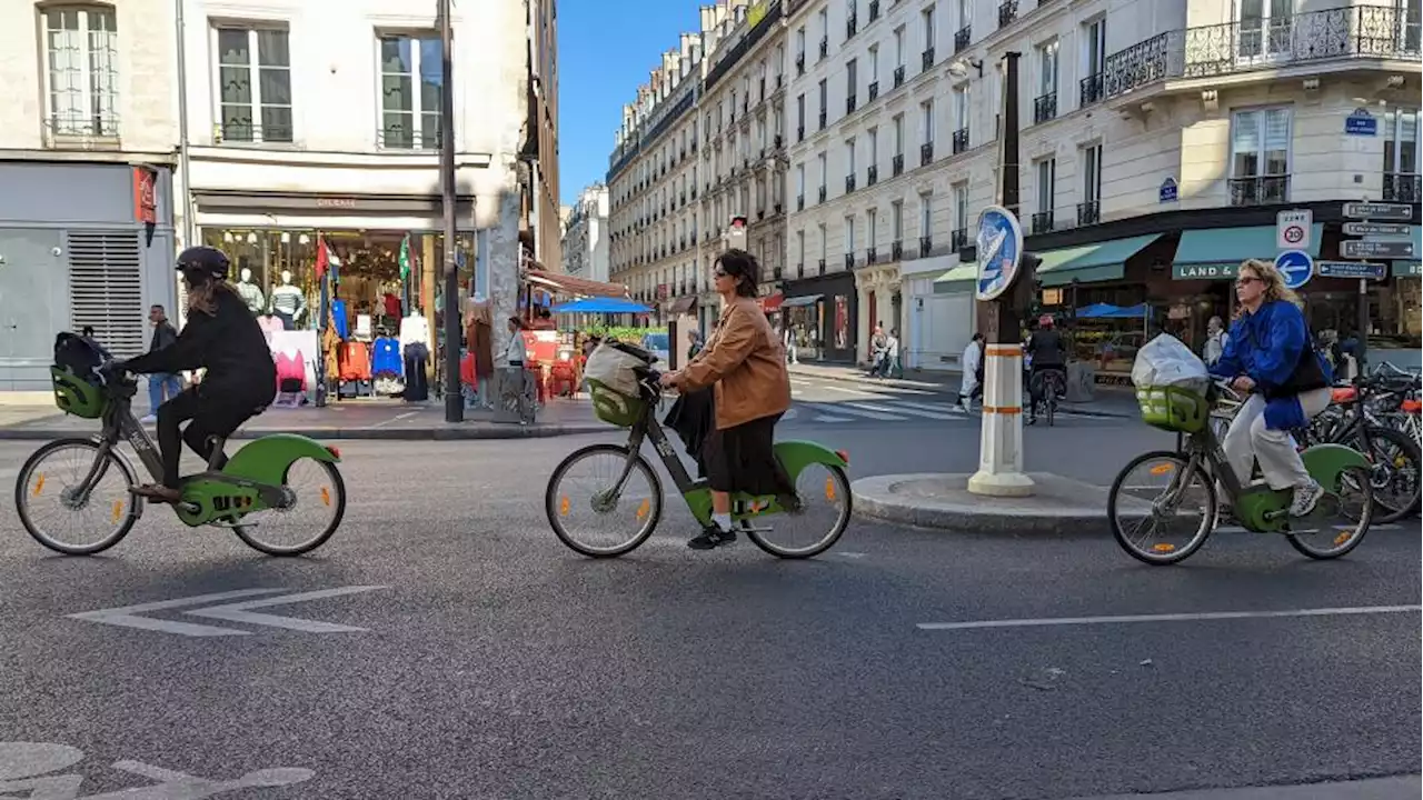 Gilets Jaunes – Paris tells cyclists to don reflective gear as clock go back