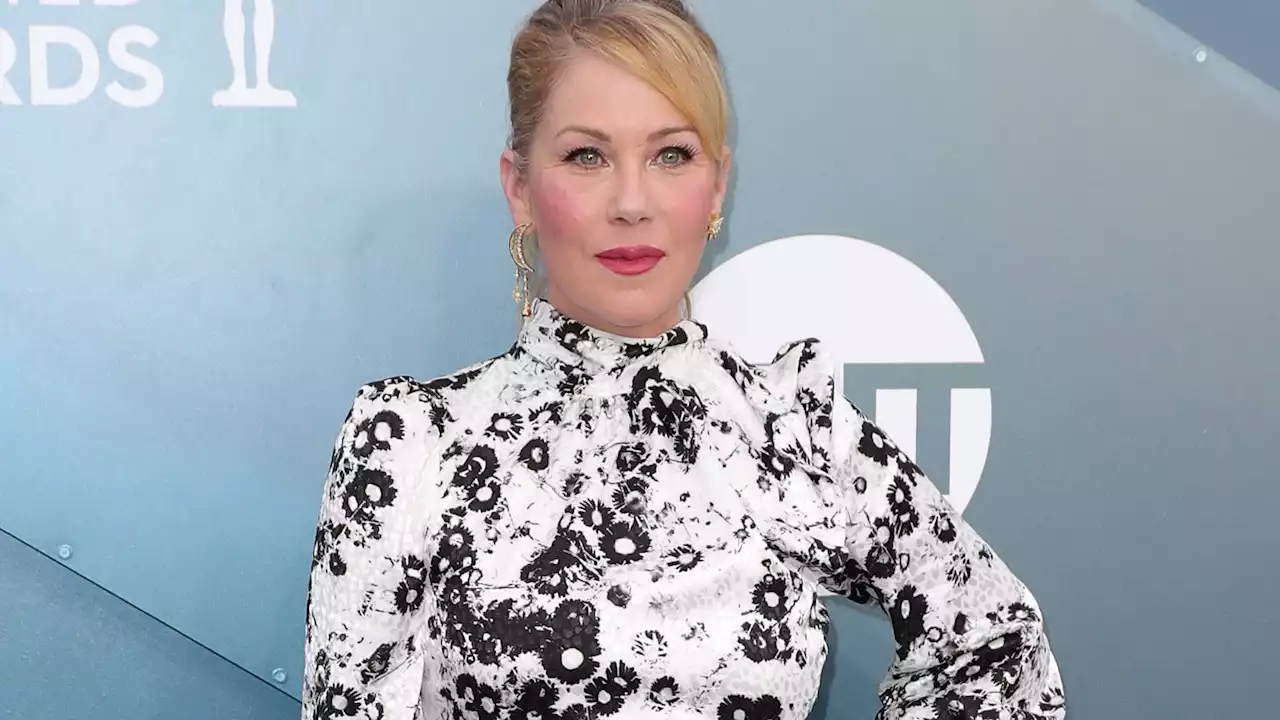 Christina Applegate Shares 'Fancy' Cane Options Ahead of First Event Since MS Diagnosis