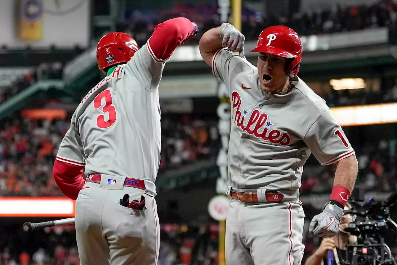 J.T. Realmuto’s 10th-inning homer lifts Phillies in World Series opener