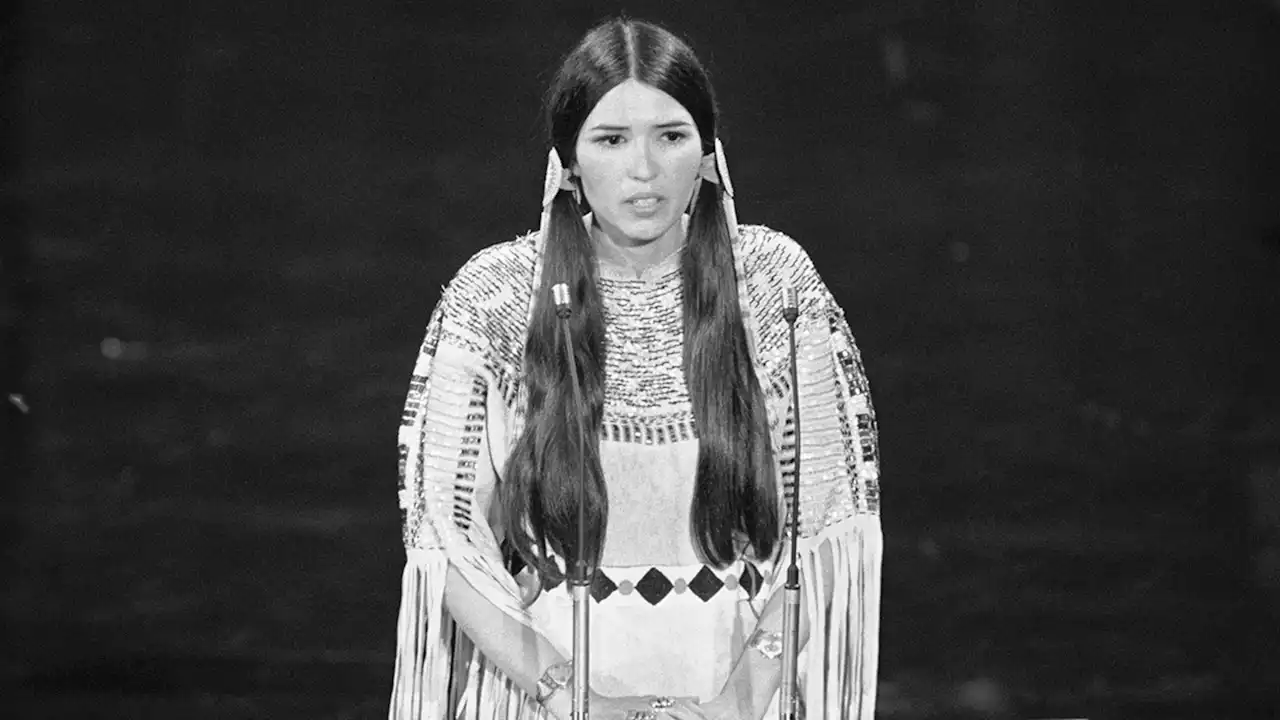 Sacheen Littlefeather, Native American who declined Oscar for Brando, dies at 75, Academy says