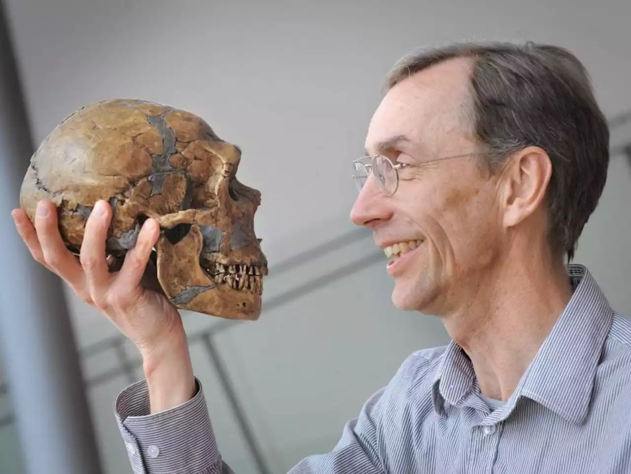 Nobel win for Swede who unlocked secrets of Neanderthal DNA