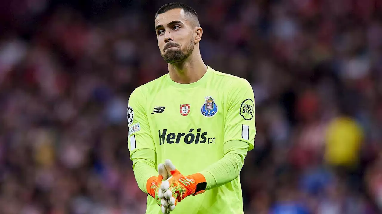 Transfer gossip: Man Utd watch Portugal keeper as Juve welcome offers for Arsenal target