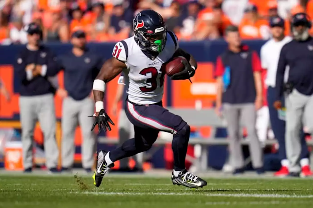 Pierce’s performance bright spot in dismal Texans season