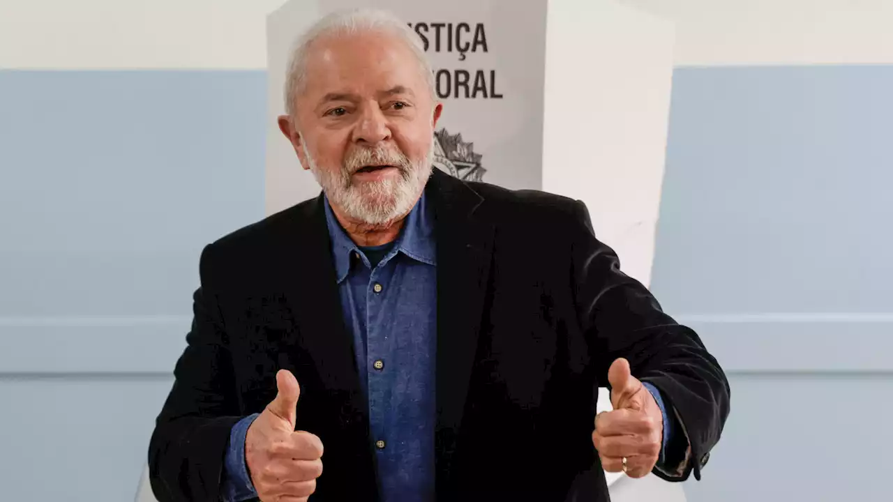 Présidentielle au Brésil : Lula devant Bolsonaro, un 2e tour nécessaire