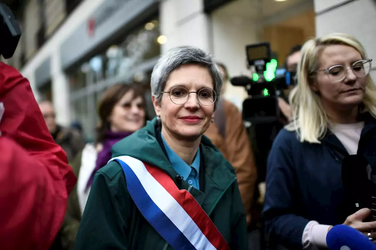 VIDÉO - Paris : Sandrine Rousseau huée lors de la manifestation de soutien aux femmes iraniennes