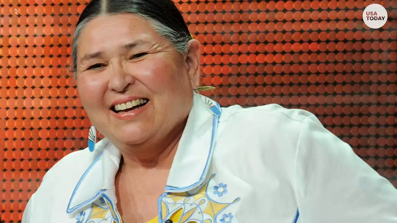 Sacheen Littlefeather, Native American activist who declined Marlon Brando's Oscar, dies at 75