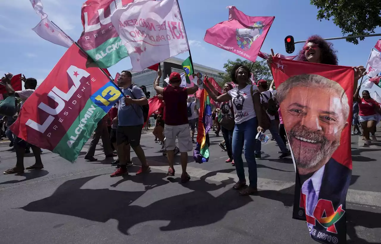 Au Brésil, derniers meetings de campagne pour Bolsonaro et Lula