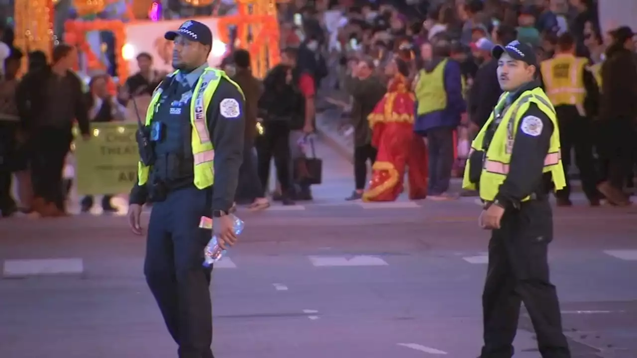 Chicago police emphasize safety as Halloween 2022 celebrations continue Sunday