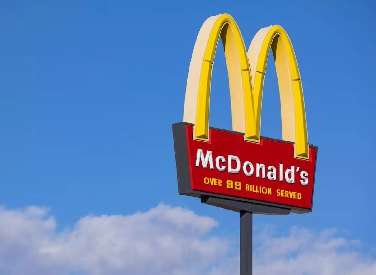 8 Strict Rules at McDonald’s That Have Gotten Workers Fired — Eat This Not That