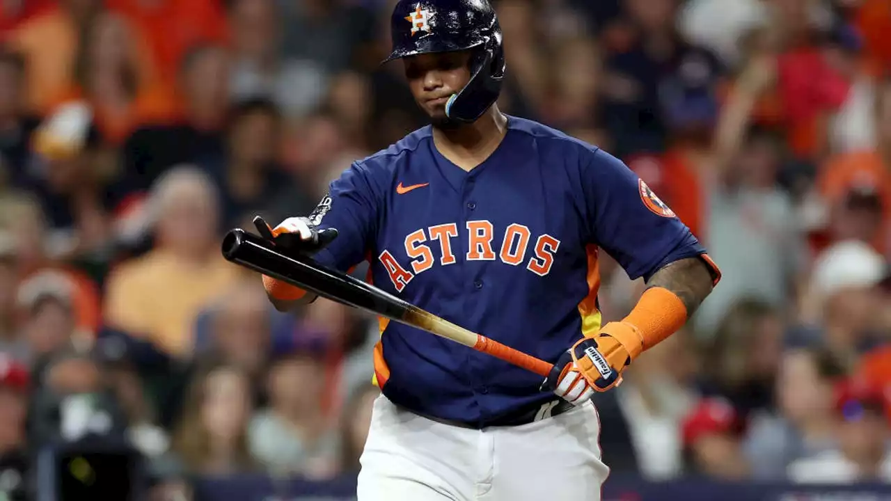 'A rule is a rule,' Astros’ Maldonado forced to change bats from outdated model during Game 2