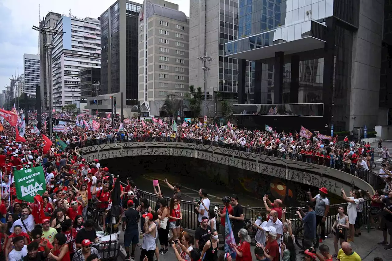 Bolsonaro-Lula presidential race down to the wire in Brazil, polls show