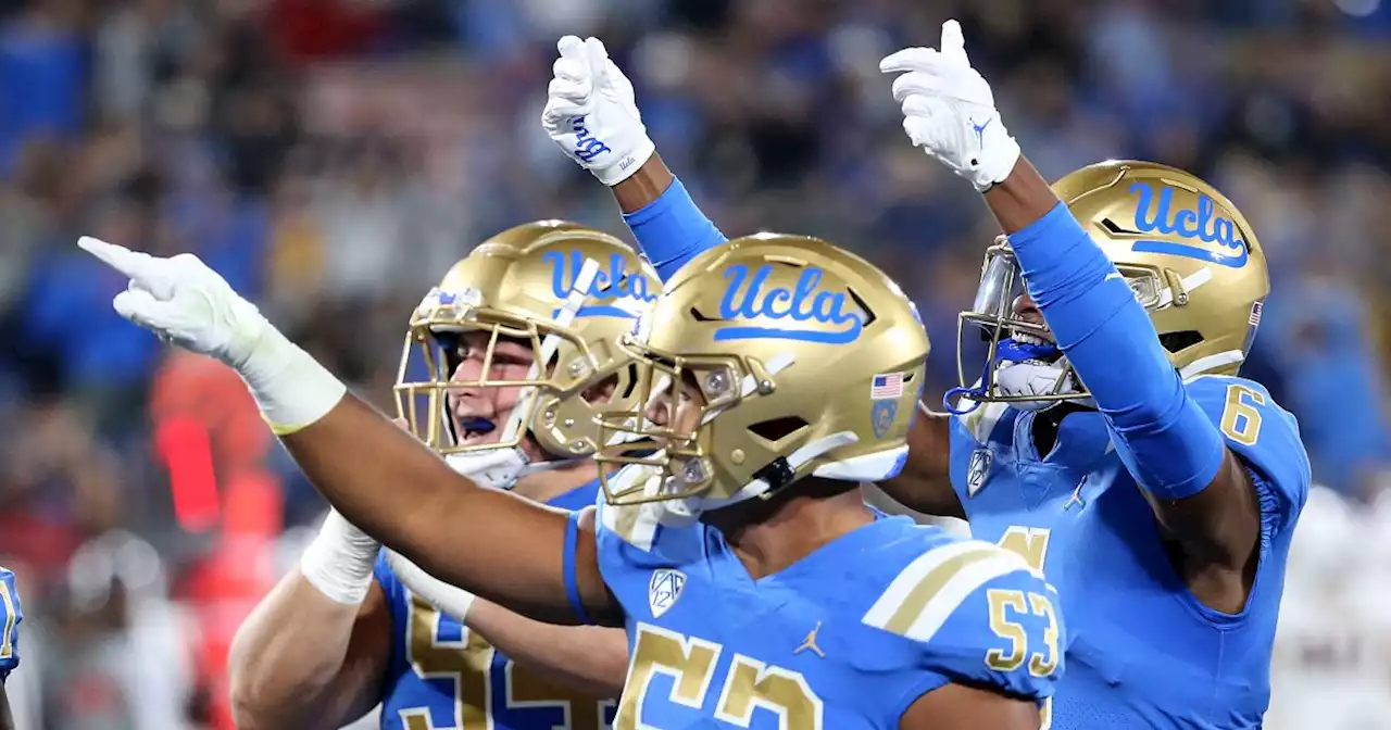 UCLA vs. Stanford live updates: Zach Charbonnet touchdown extends Bruins' lead