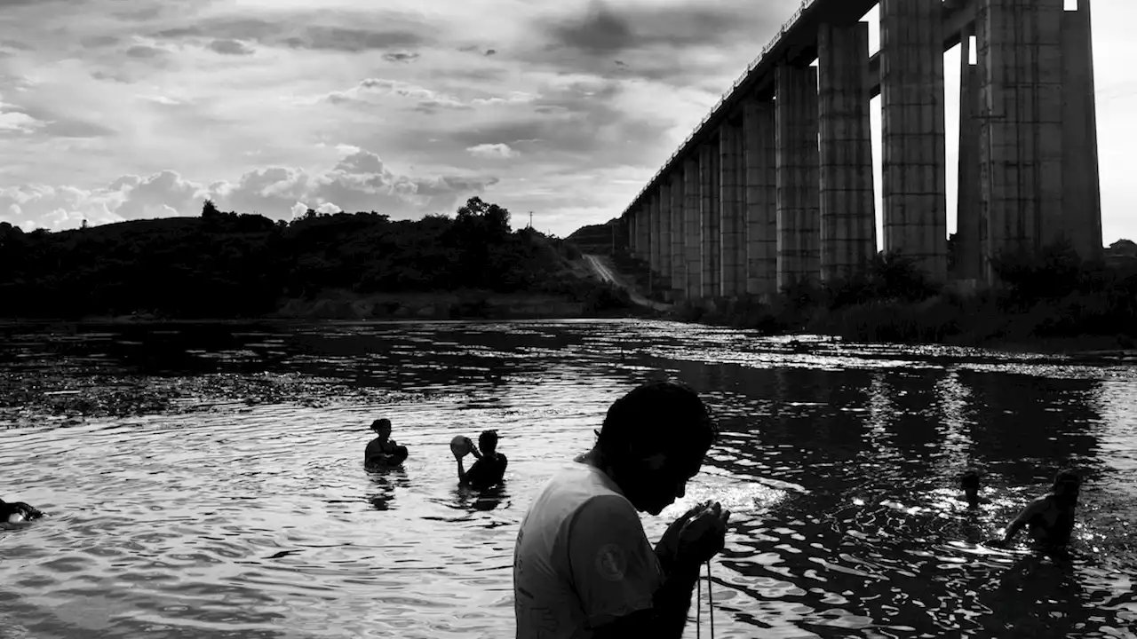 To carry iron to the world, Brazil’s 500-mile rail disrupted countless lives