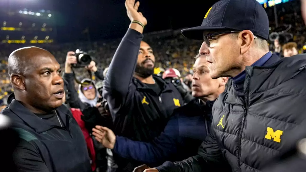 Michigan State Players Rough Up Michigan Players in Tunnel After Loss