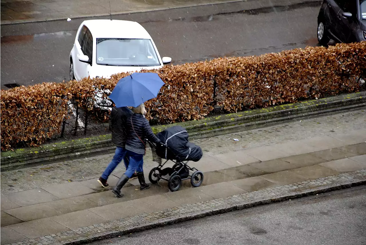 Do Danish Parents Let Their Babies Nap Alone Outside?