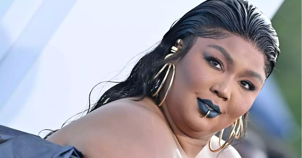 Lizzo has done it again with her incredible 2022 Halloween costume