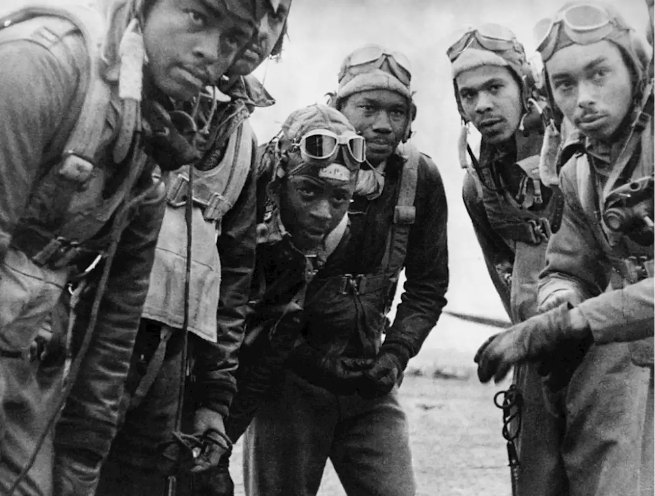 In 'Half American,' historian Matthew Delmont tells the story of World War II from the Black perspective