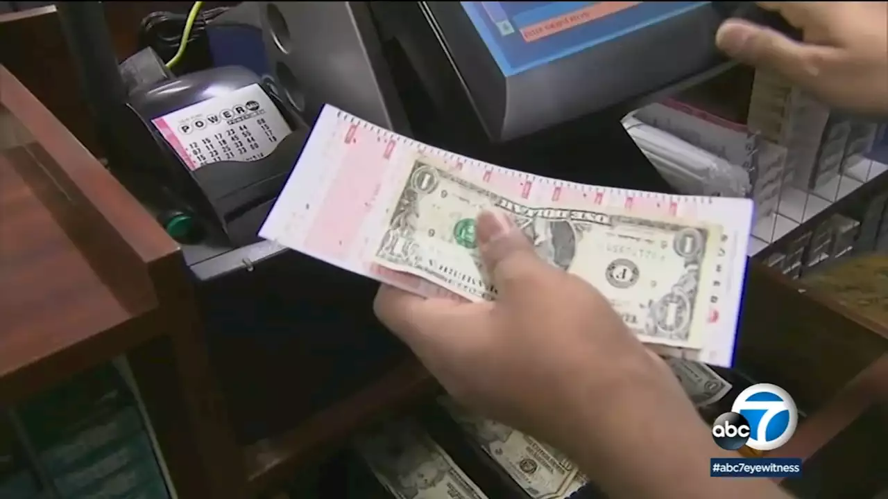 Powerball: Pico Rivera liquor store among 2 California locations that sold ticket matching 5 numbers