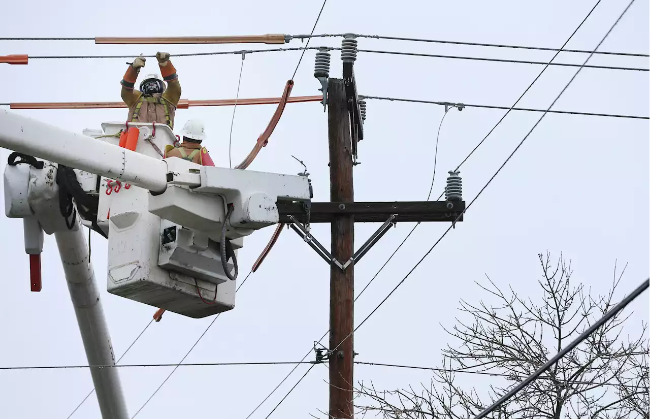 More than 5,000 people across the West and Northwest San Antonio are without power on Monday