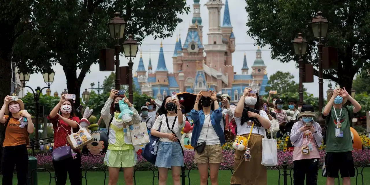 New Chinese COVID-19 measures reportedly leaves visitors stranded at Disneyland Shanghai