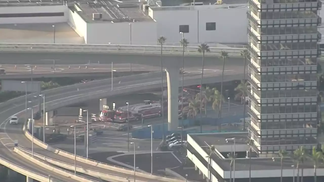 Four People Sick After Carbon Dioxide Leak Near LAX Terminal 8