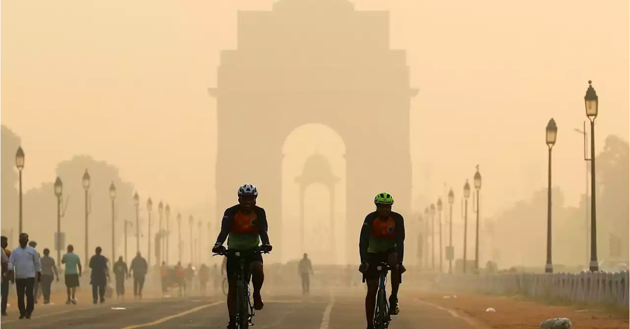 Delhi stops construction as pollution set to worsen from Tuesday