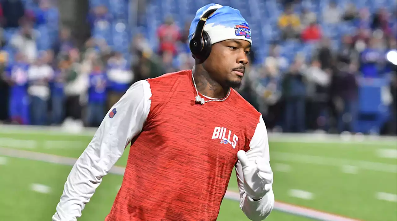 Stefon Diggs, Jaire Alexander Trade Jabs Following Pregame Trash Talk