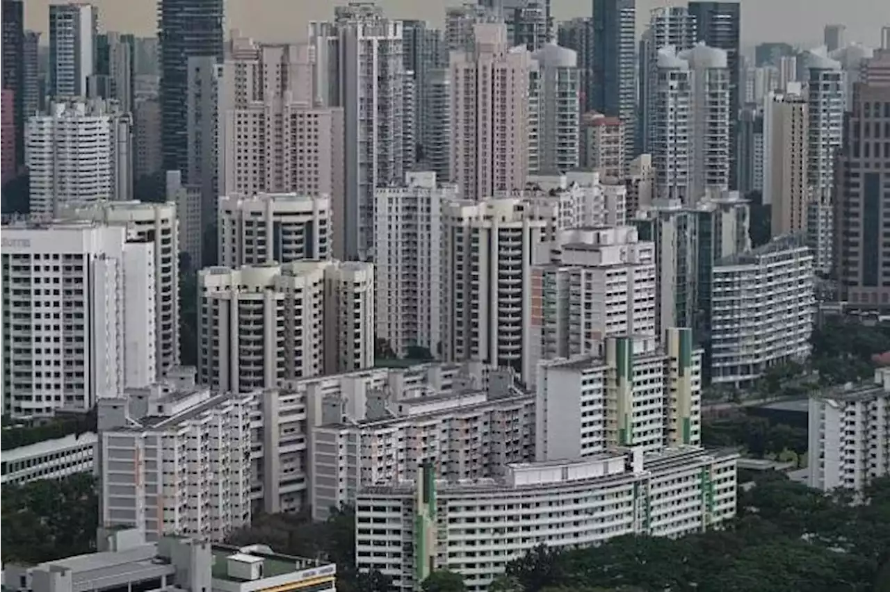 Why does HDB incur a deficit every year? How are new flats priced?