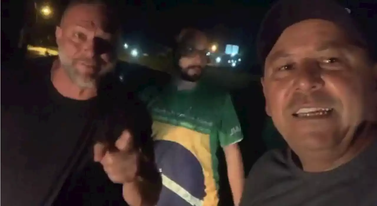 Caminhoneiros bolsonaristas não aceitam derrota para Lula e fecham rodovias em MT, SC, RS e BA