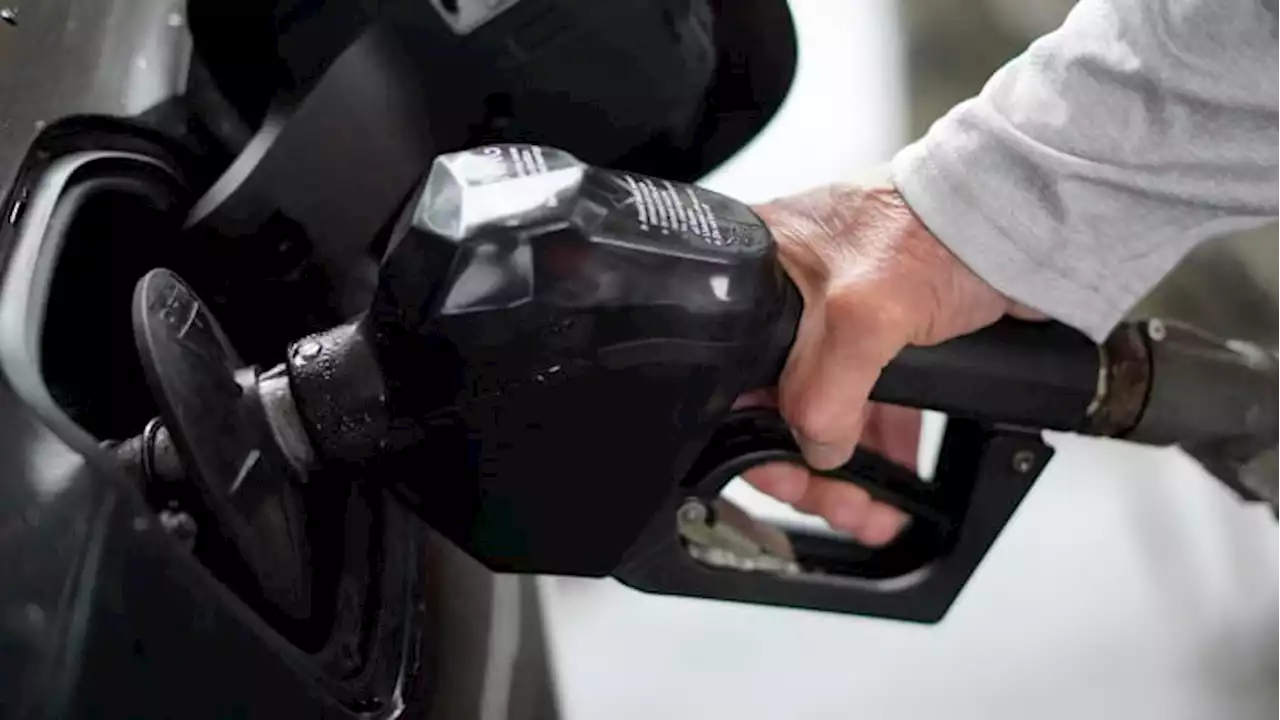 Florida gas prices fall before state tax holiday ends