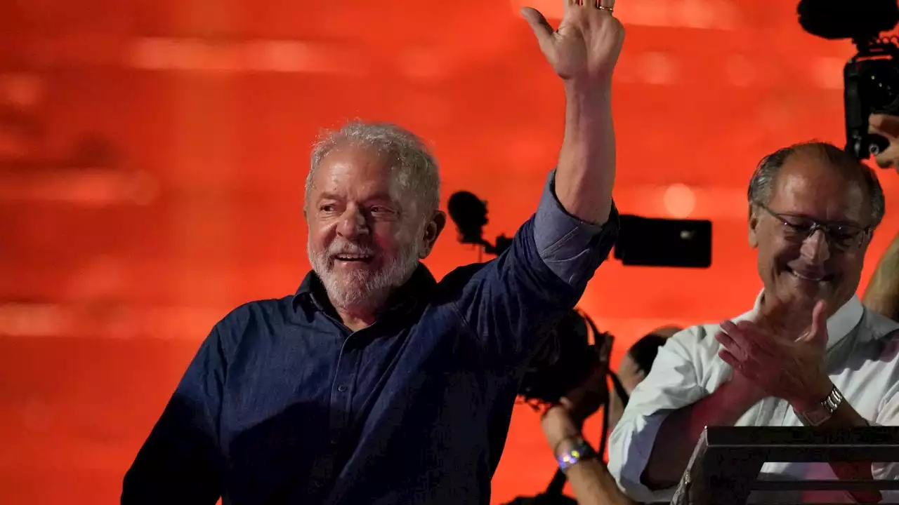 Zeitenwende in Brasilien: Lula gewinnt Präsidentenwahl knapp