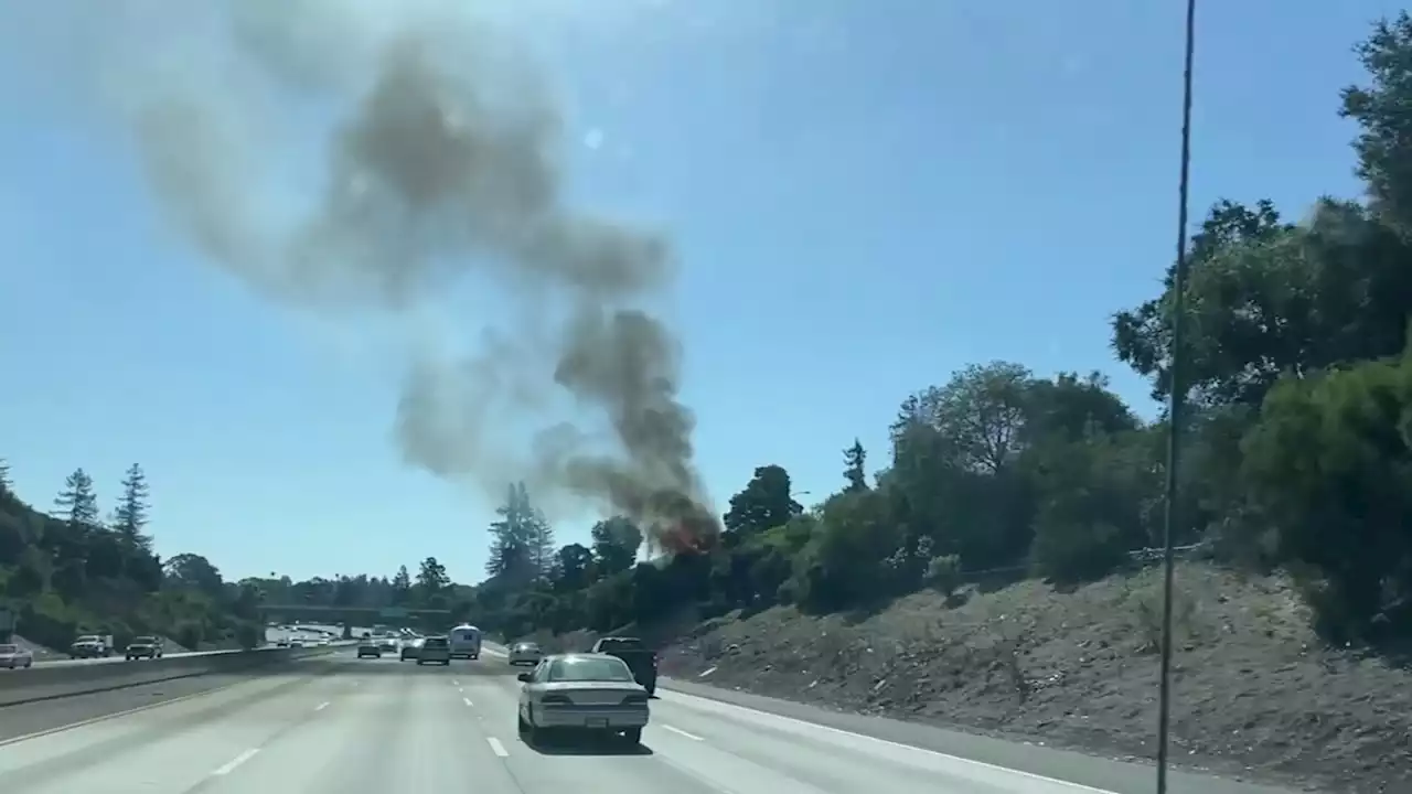 Possible arson suspected in fire along I-580 in Oakland, officials say