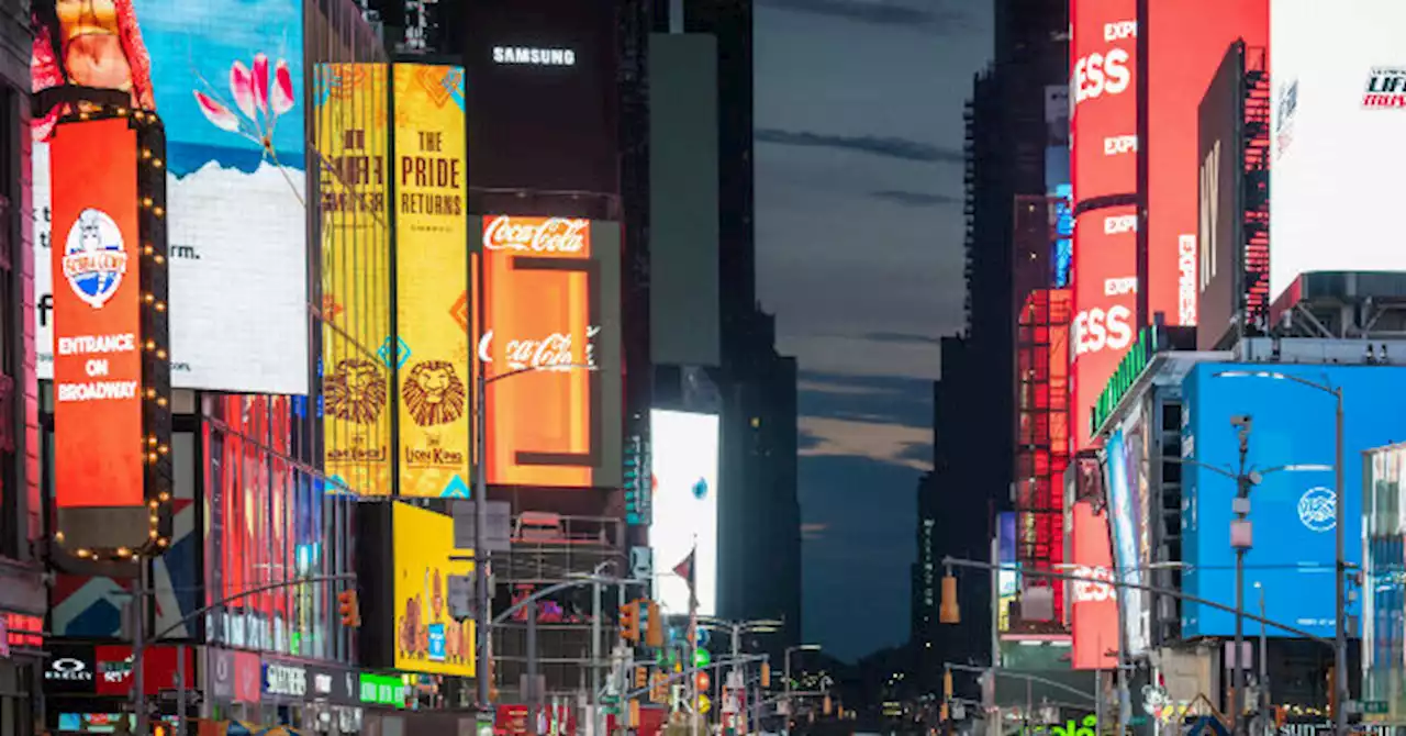 NYC Crime Wave: Tourist Slashed in Face, Robbed in Times Square