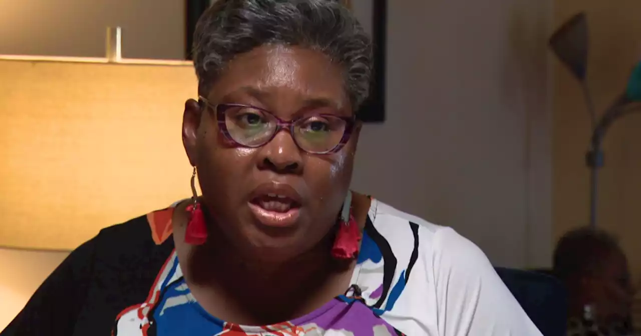 Chicago teacher says fraudsters made $1,600 in unauthorized charges -- and bank is denying her help