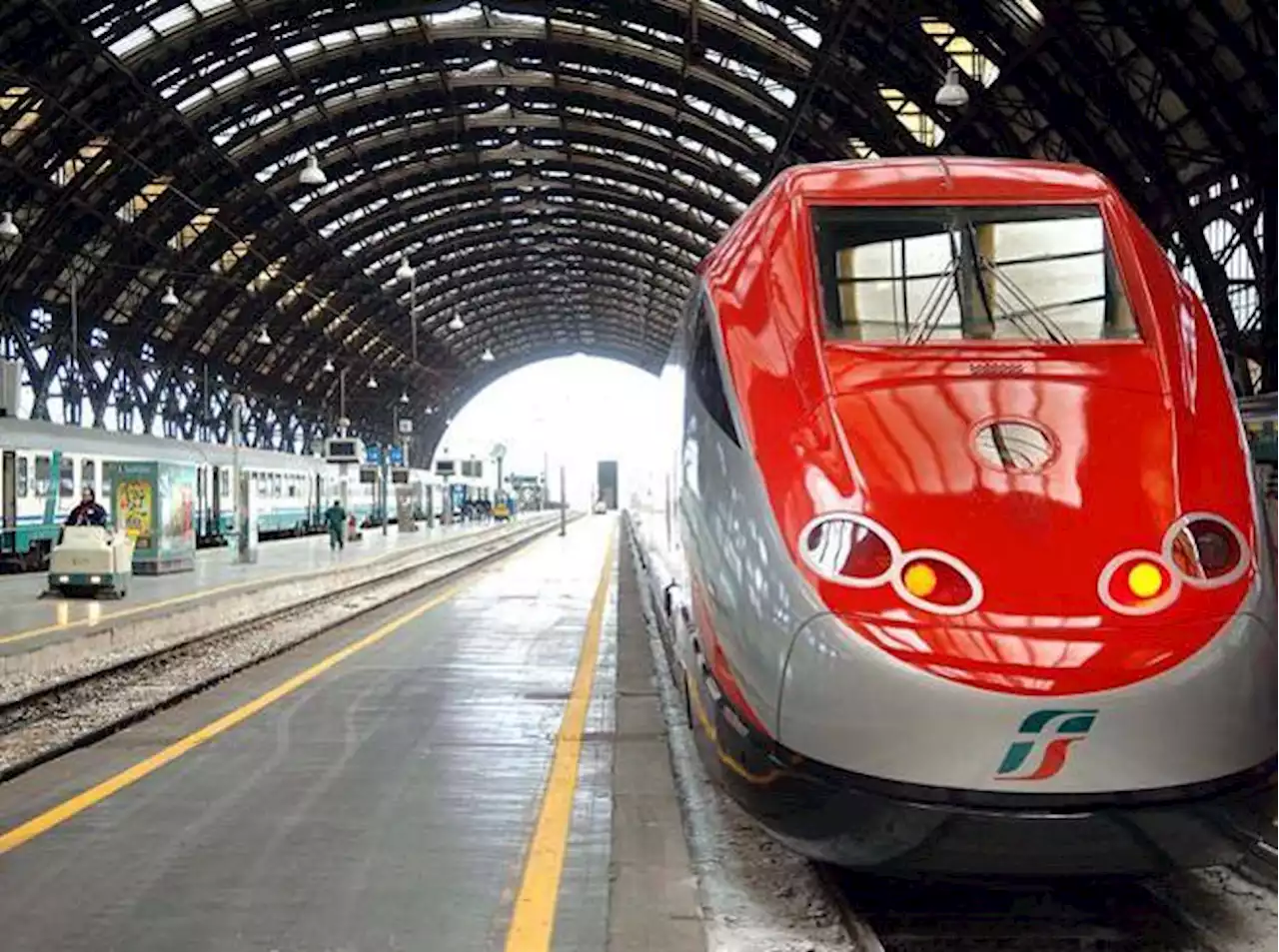 Ferrovie, 40 mila nuove assunzioni in 10 anni: «Faremo entrare molti giovani»