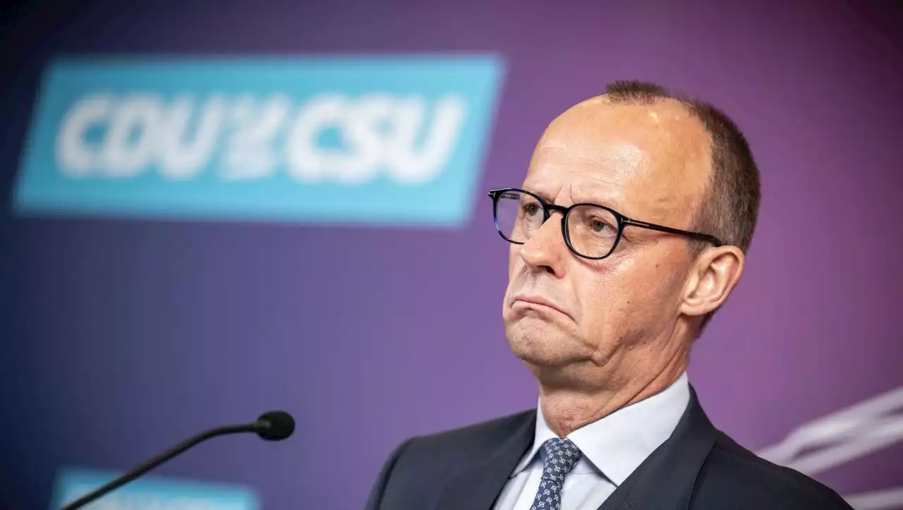 CDU-Chef Friedrich Merz behauptet, Sozialleistungen ziehen viele Zuwanderer erst an