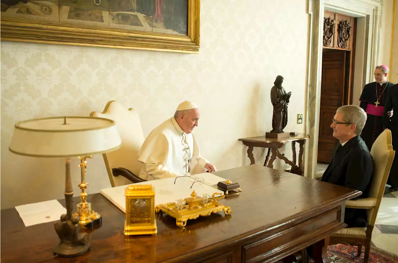 Pope Francis, Apple CEO Tim Cook meet in private Vatican sit-down