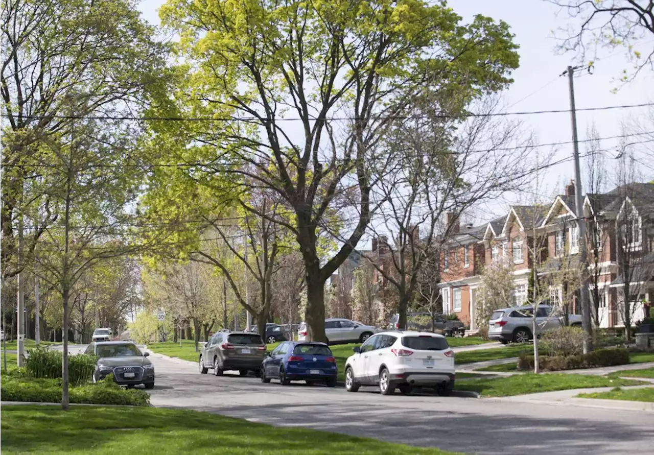 Ontario boosts energy-efficiency programs, including paying customers to run air conditioning less