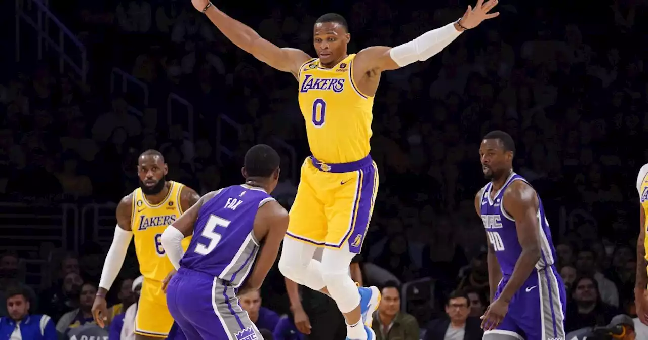 Lakers takeaways: Despite short appearances, Darvin Ham pleased with his big three