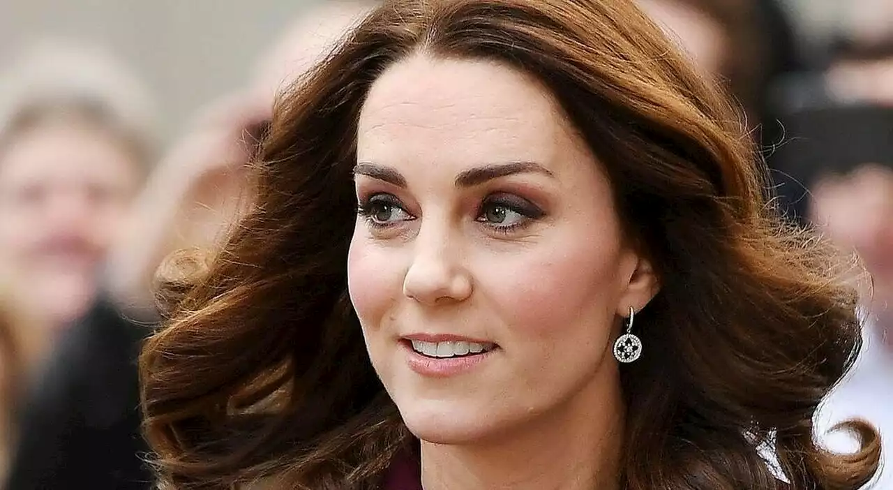 Kate Middleton, il segreto di bellezza è una «terapia al veleno d'api» consigliata da Camilla