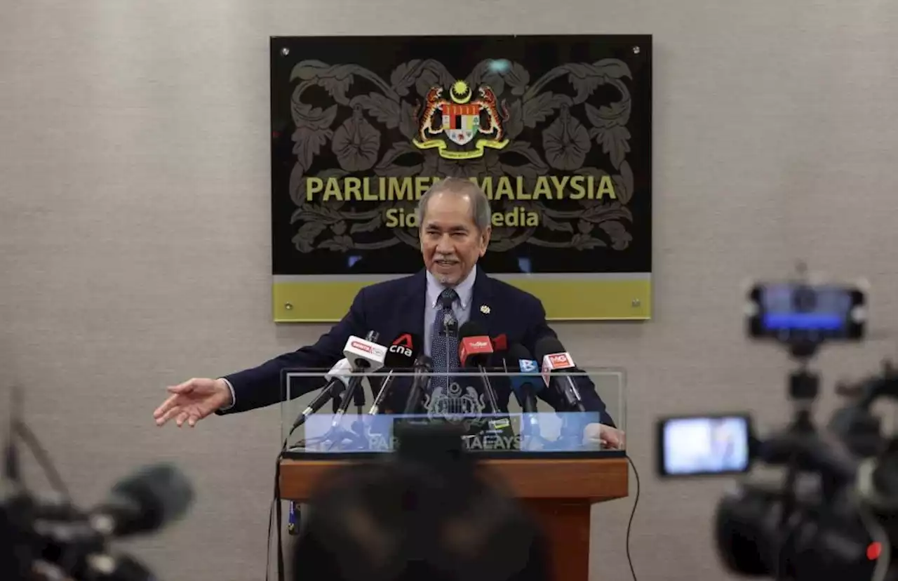 Law minister: Longer voting hours for GE15, all Malaysians abroad can now register for postal voting