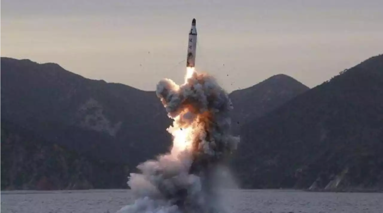 La Corea del Nord lancia un missile balistico: Giappone ordina evacuazioni