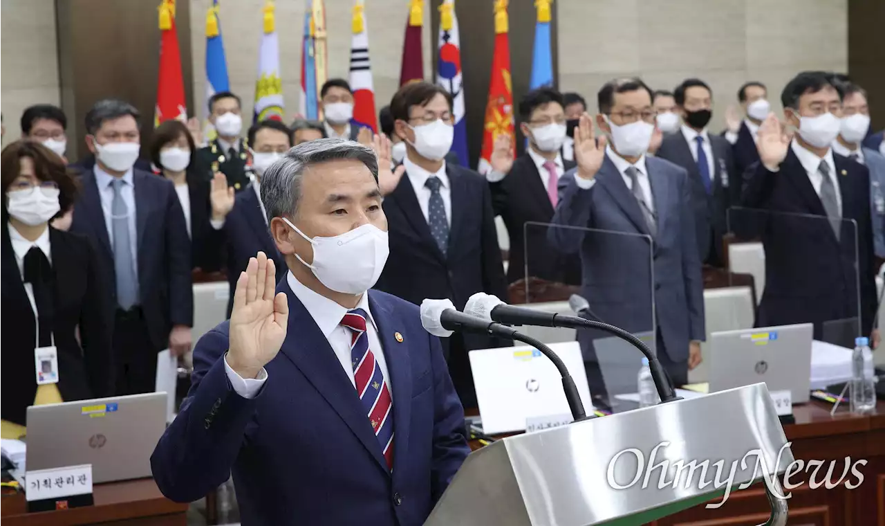 이종섭 '북한 중거리미사일 발사준비, 사전에 다 알고 있었다'